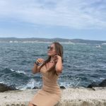 Adina06